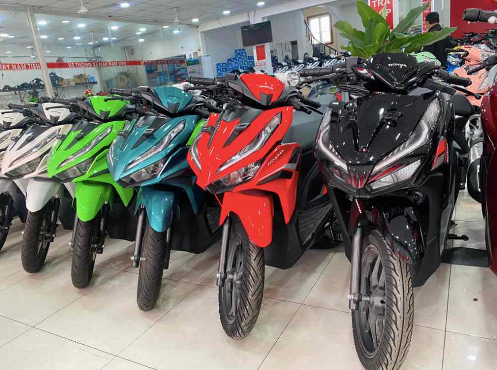 So sánh xe Vario 125 chính hãng Việt nam và Nhập khẩu