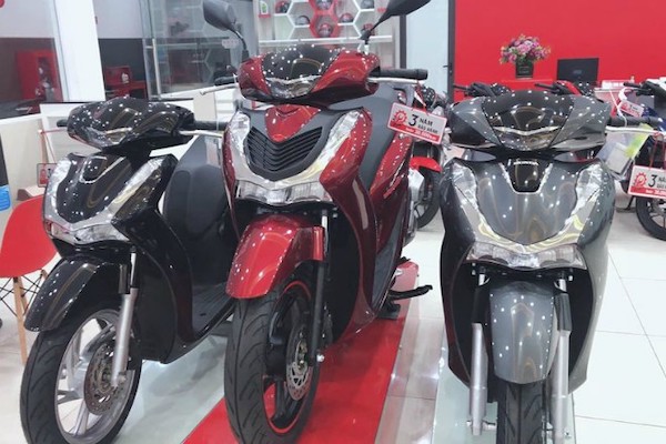 Mua trả góp xe máy phải trả bao nhiêu?
