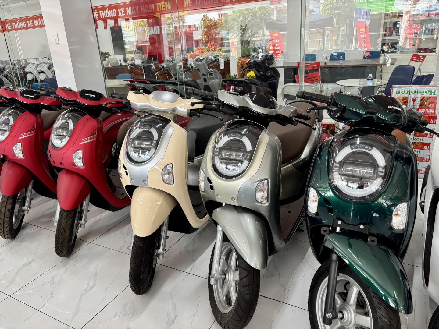 Mua trả góp xe máy quận 3 lãi thấp ở đâu?