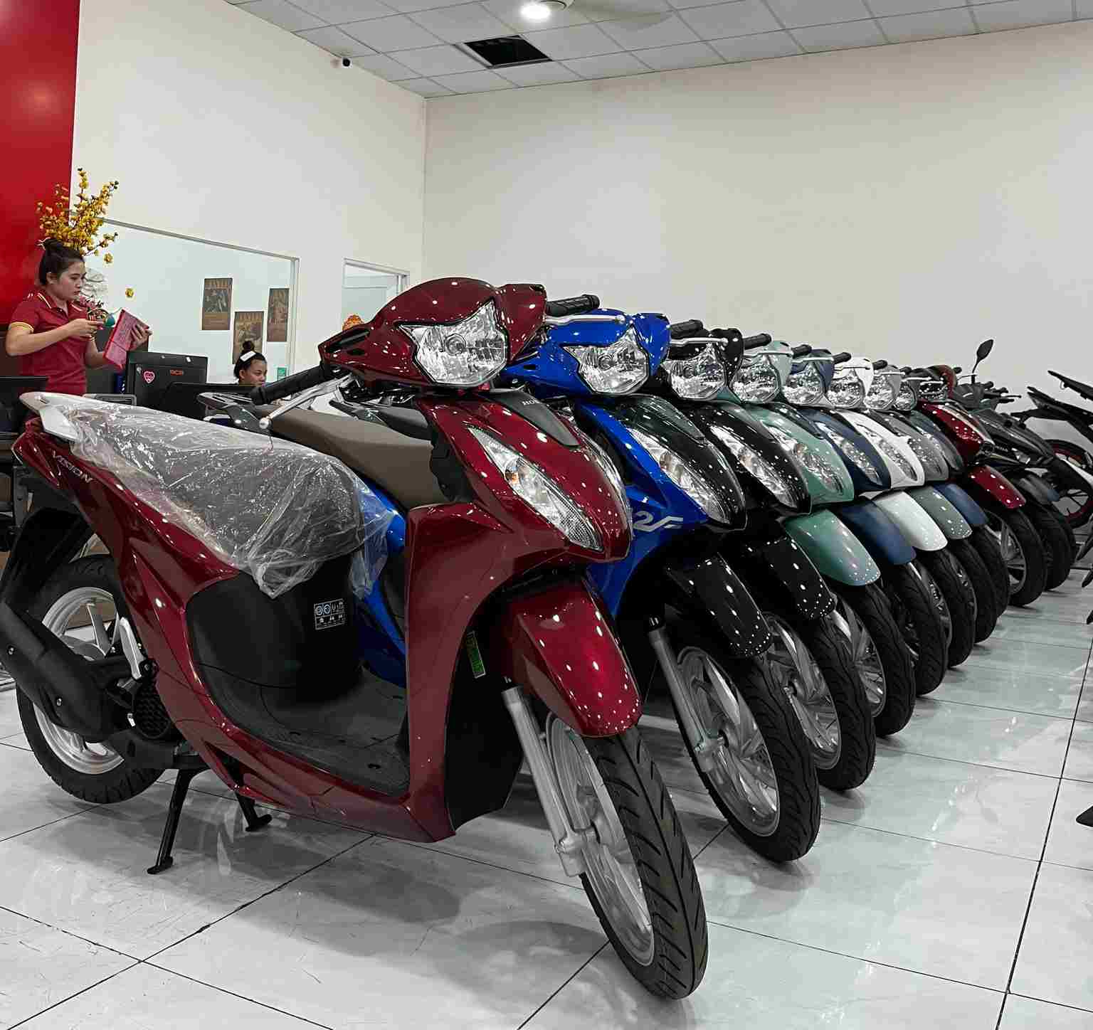 Mua xe tại Xemaynamtien.com - Cửa hàng xe máy Honda Phú Nhuận chính hãng