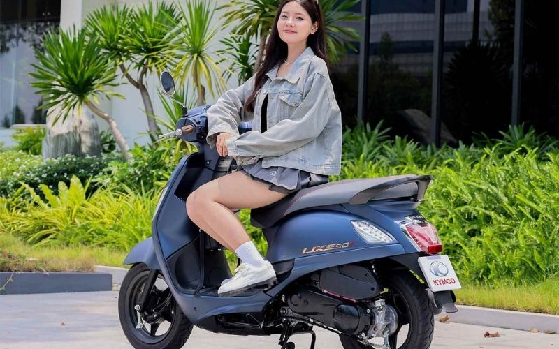 Tiêu chí chọn mua xe máy 50cc cho học sinh nữ