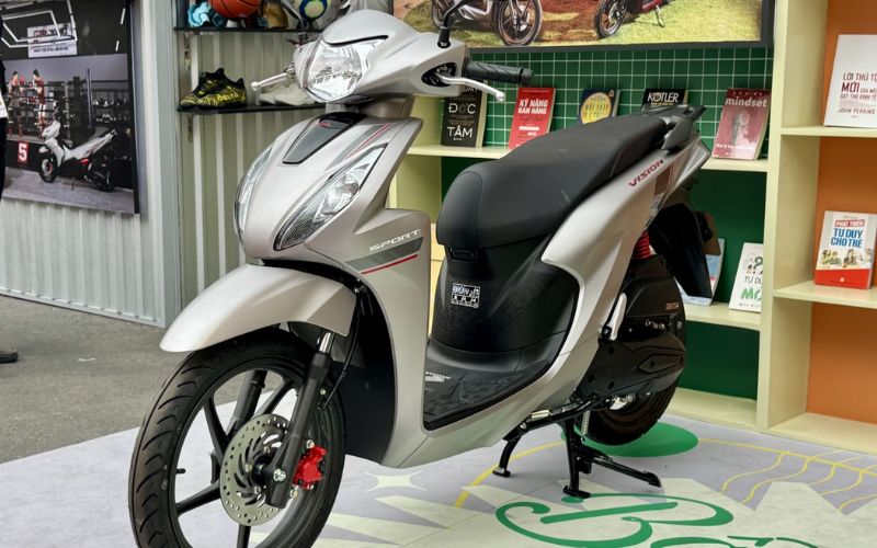 Giá xe Vision 2026 có tăng hay giảm theo mùa không?