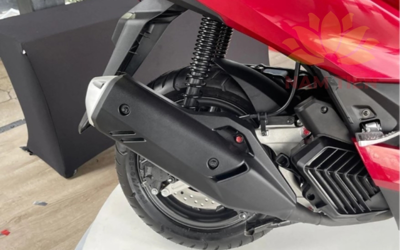 Honda PCX 160 được trang bị các công nghệ hỗ trợ người lái giúp tăng độ an toàn khi vận hành.