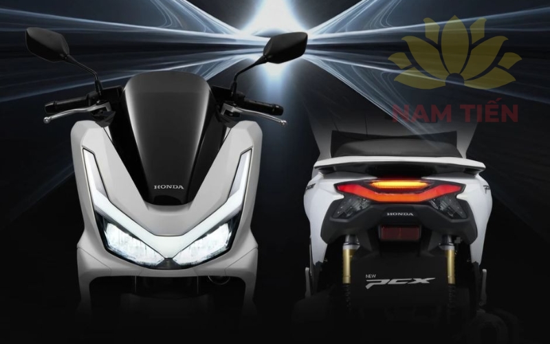 Honda PCX 160 được bổ sung nhiều tiện ích phục vụ nhu cầu sử dụng hằng ngày.