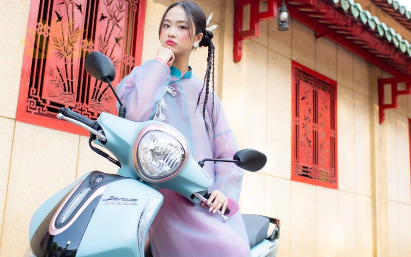 Giá lăn bánh xe Yamaha Janus tại TPHCM