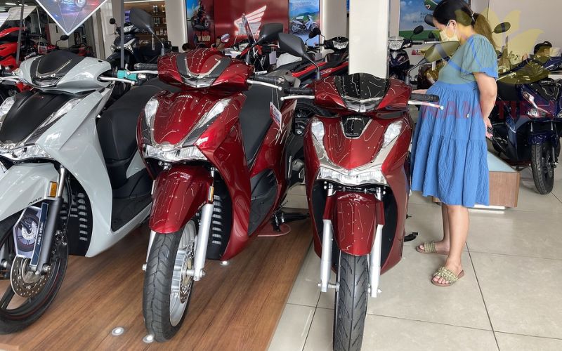 Giấy tờ cần có khi mua trả góp xe SH 150i