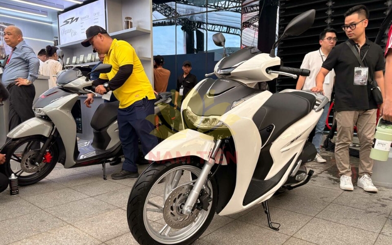 Bảng giá xe tại Cửa hàng xe máy Honda SH 160 mới nhất