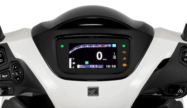 Một trong những thay đổi đáng chú ý nhất trên SH Mode 2027 là cụm đồng hồ TFT màu 4,2 inch.