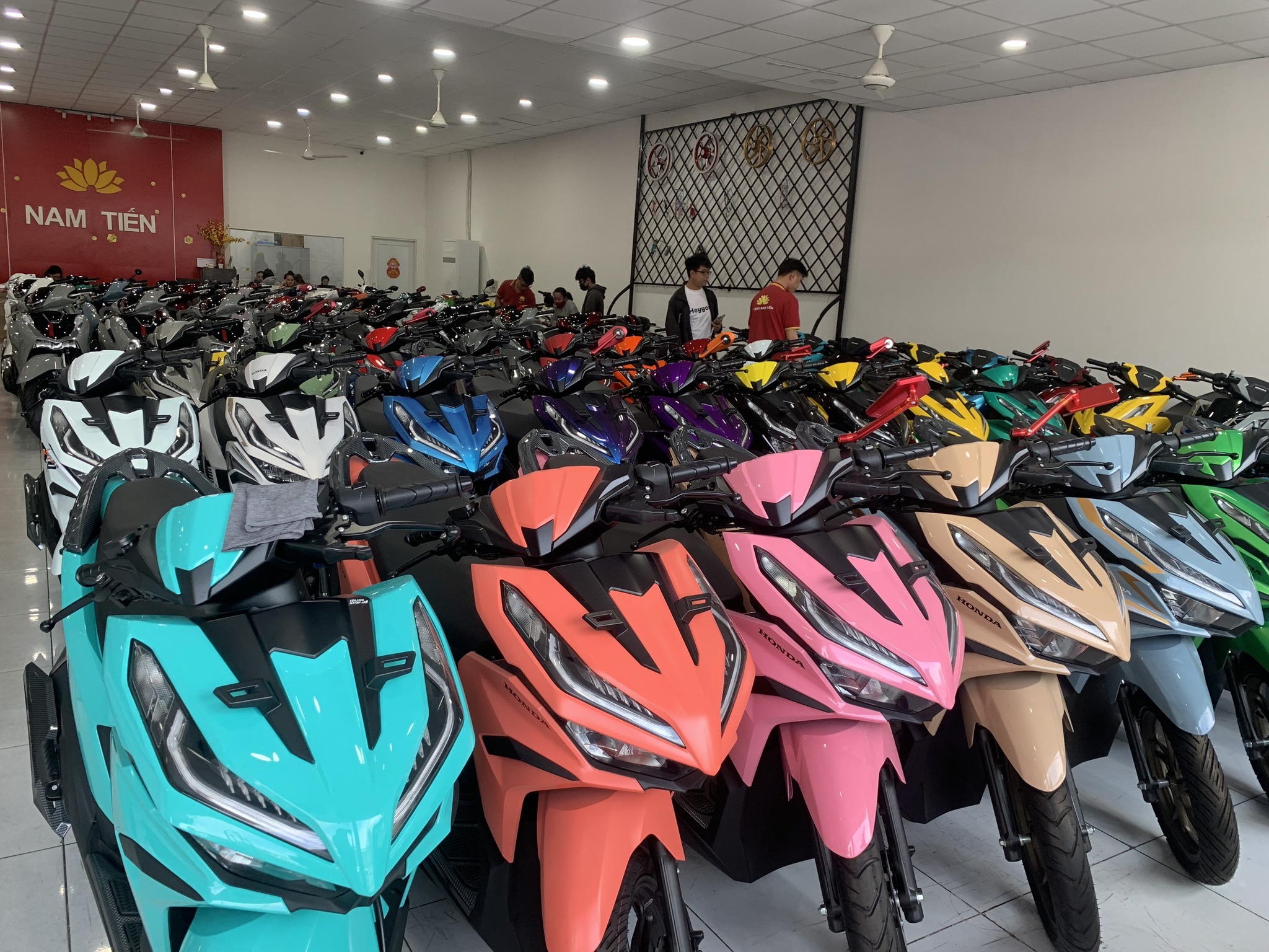 Đại lý bán xe máy Honda chính hãng giá tốt