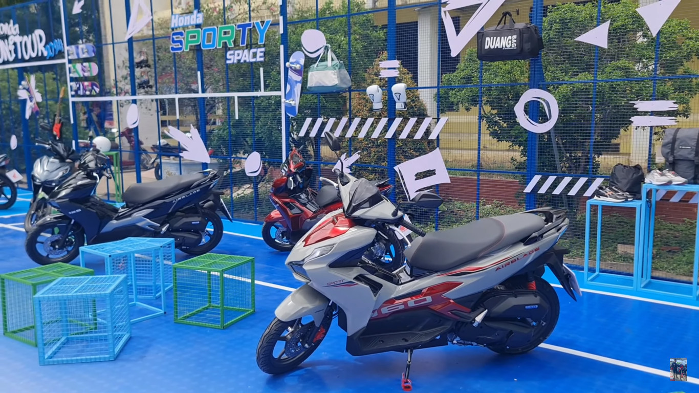 kieu-dang-air-blade-160-2025-the-thao