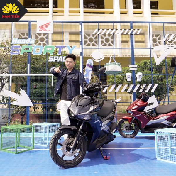 Honda-Air-Blade-160-2025-tieu-chuan