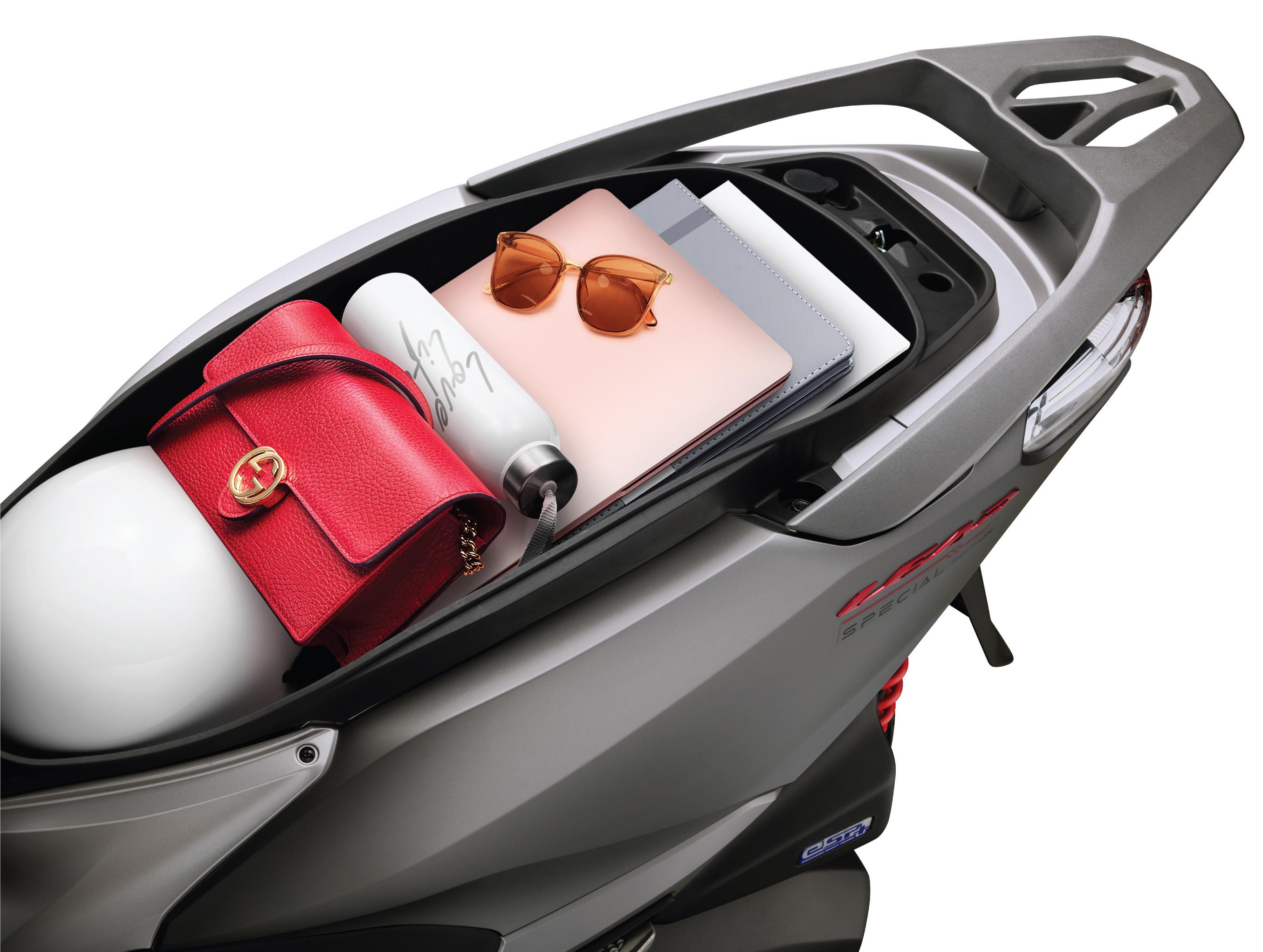tien-ich-honda-lead-dac-biet